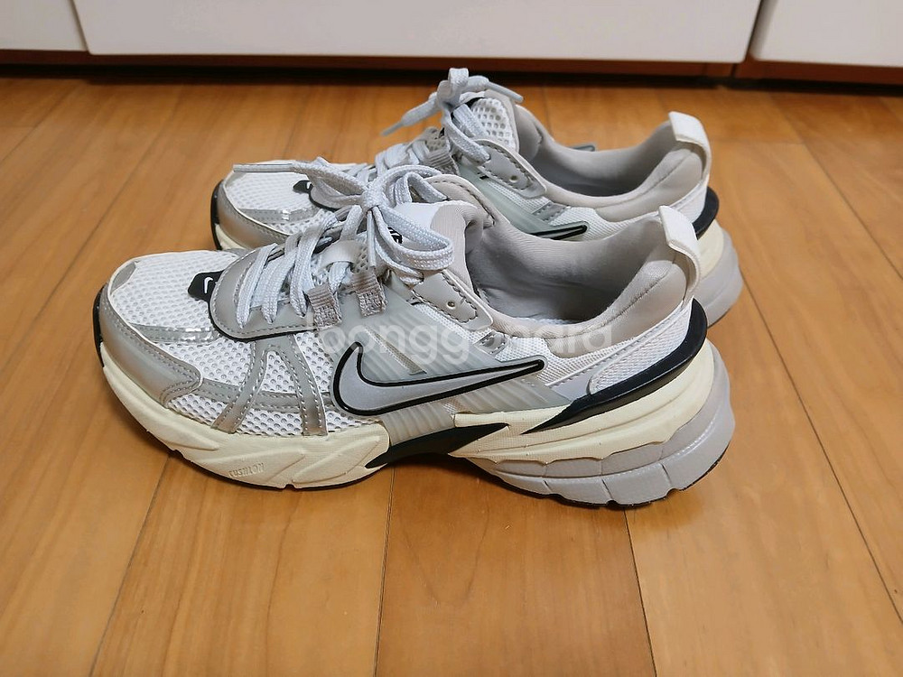 나이키 v2k 운동화 225--2