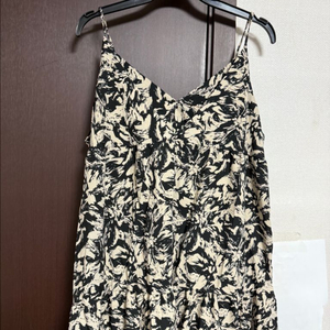 나시 롱 원피스 블랙/아이보리 패턴