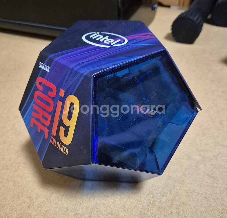 9900k cpu, z390메인보드, ddr4램, 750G 세투스케이스, 메모리 방열판 팝니다--0