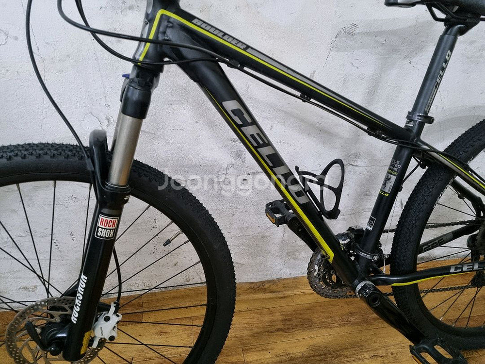 첼로 볼더3.0 데오레급 30단 MTB자전거(15인치)--8