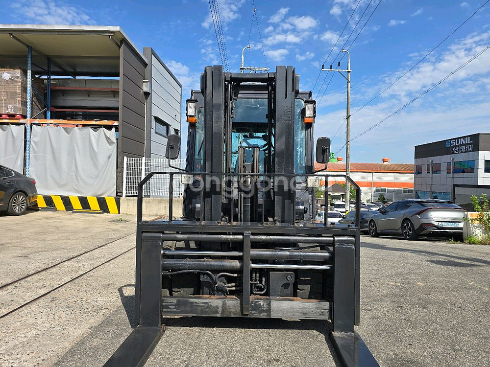 중고지게차 매매 특A급 두산 4.5톤 3단 자동발 에어컨 풀옵션 디젤지게차 2900만원--0