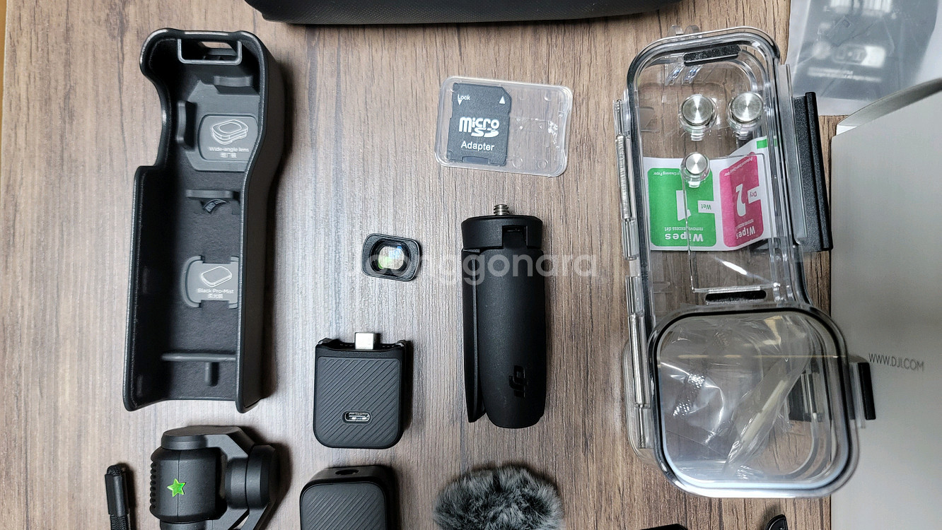 DJI 오즈모 포켓3 크리에이터 콤보--1