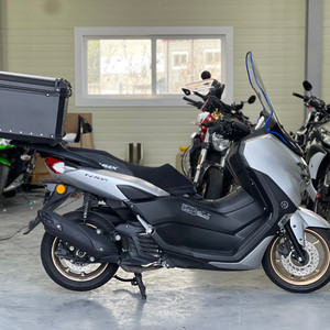 야마하 NMAX 22년식 8천KM 실키로수 배달풀셋팅 차량 판매합니다