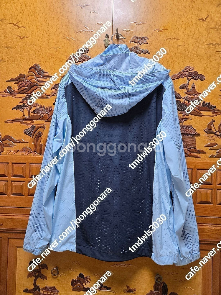 (새상품) 아이더 여름용 바람막이 L 100사이즈 택포 10만원 판매합니다..--1