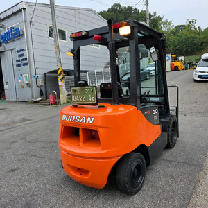 중고지게차 두산 3톤 얀마엔진 디젤지게차 팝니다