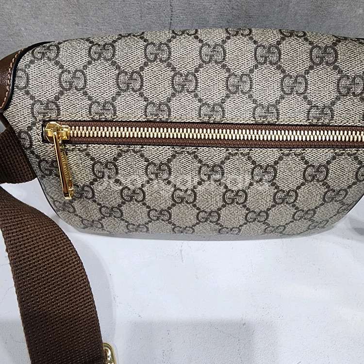 구찌 인터로킹 G 벨트백 크로스가능--5
