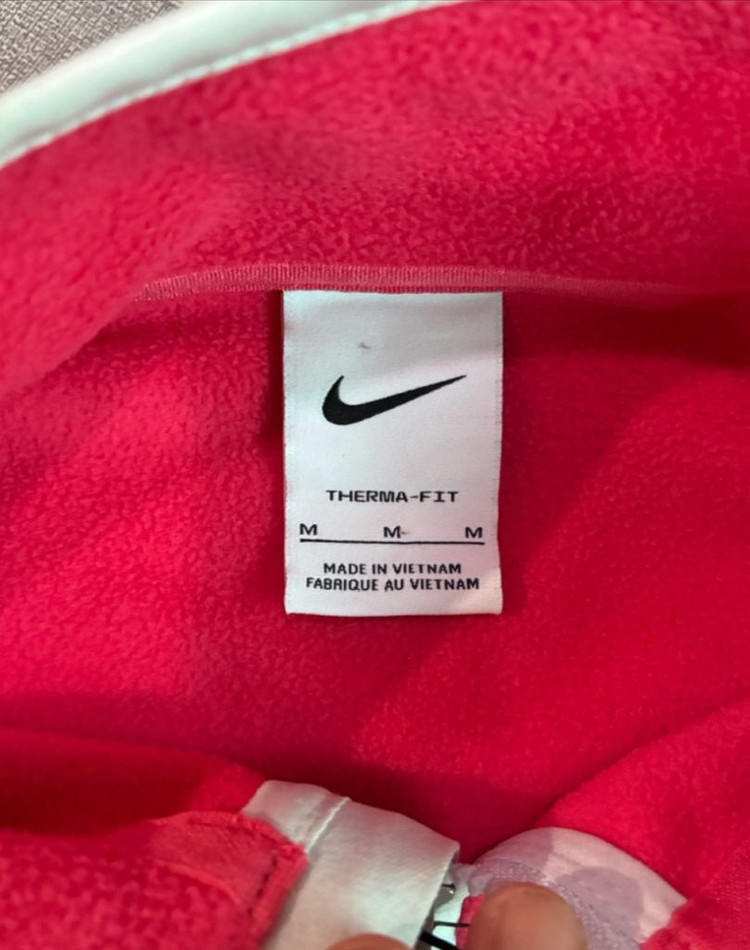 여성용 골프웨어 집업 상의 이미지