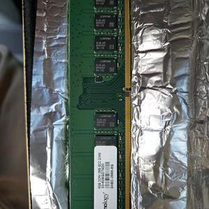 시놀로지 정품 ECC DDR4 8GB 메모리 (시놀로지 나스 적출)