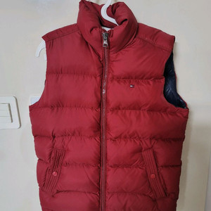 타미힐피거 패딩 조끼 85표기 90정사이즈