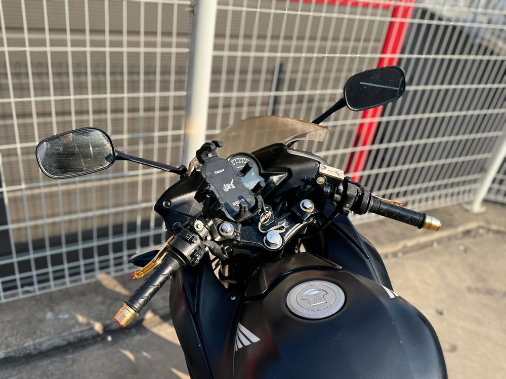 혼다cbr125r 14년식 3만km 흑마 저렴히 판매합니다 이미지