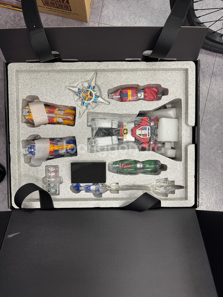 블리츠웨이 볼트론 개봉전시품 판매합니다--1