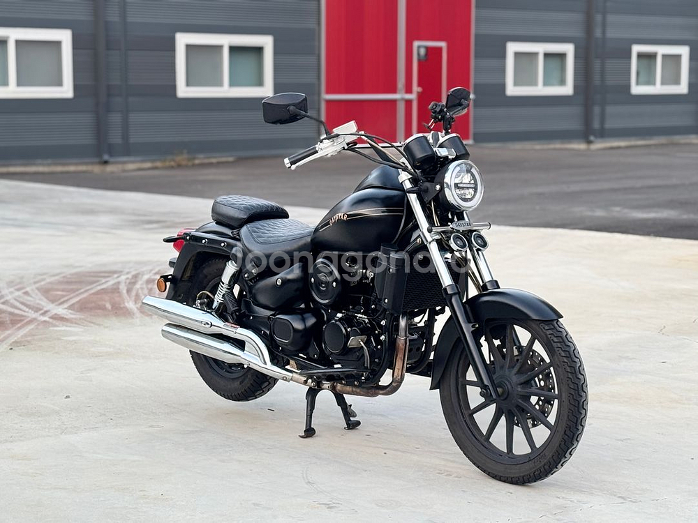 데이스타125 23년식 5천km 신차급 클래식 저렴히 판매합니다--0