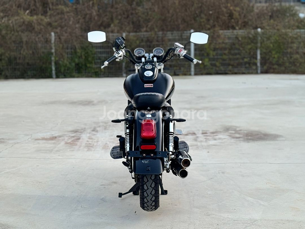 데이스타125 23년식 5천km 신차급 클래식 저렴히 판매합니다--3