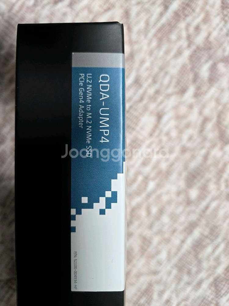 QNAP QDA-UMP4 U.2 NVMe SSD 어댑터--1