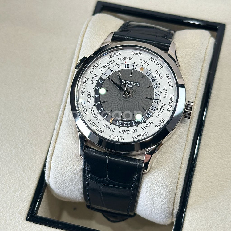 파텍필립 월드타임 화이트 골드 5230G 2021년식--0