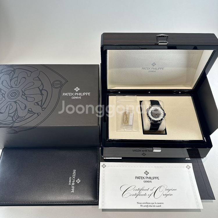 파텍필립 월드타임 화이트 골드 5230G 2021년식--4