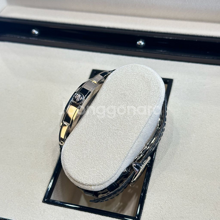 파텍필립 월드타임 화이트 골드 5230G 2021년식--1