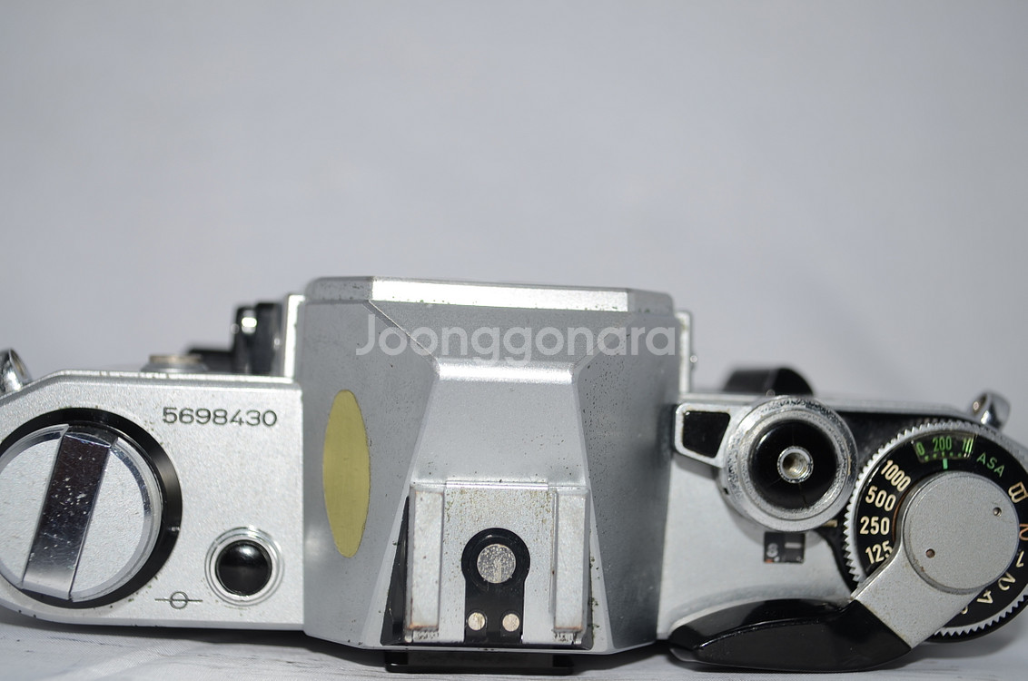 캐논 AE-1 필름카메라 바디+렌즈FD50mm 1:1.4팝니다--3