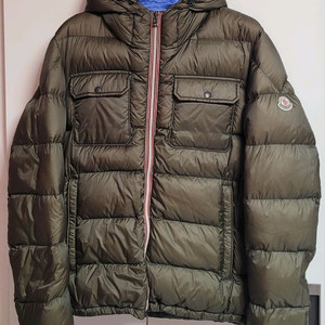 몽클레어 후드집업 패딩자켓