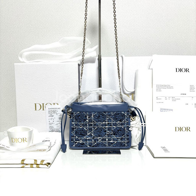 [새상품] 25FW 디올 레이디 미니 크로스백--0