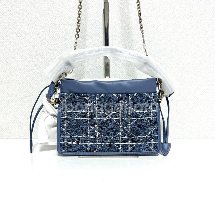 [새상품] 25FW 디올 레이디 미니 크로스백--2