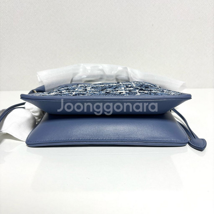 [새상품] 25FW 디올 레이디 미니 크로스백--8