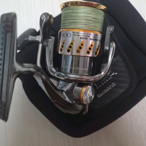 시마노 07스텔라 c3000 팝니다.