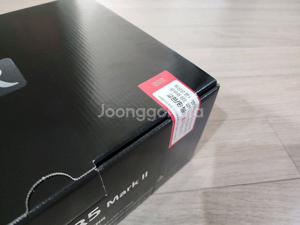 캐논 정품 eos r5 mark2 바디 미개봉 팝니다--2
