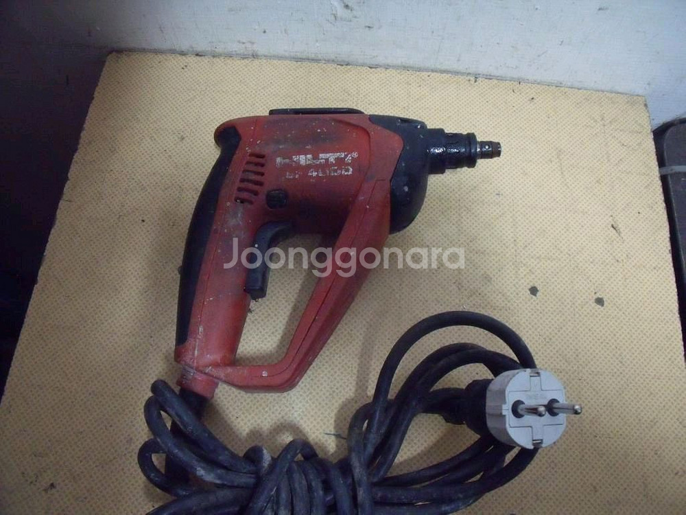 힐티스쿠류드라이버--1