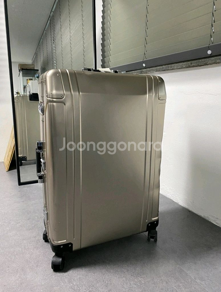 제로 할리버튼 83L 캐리어--0