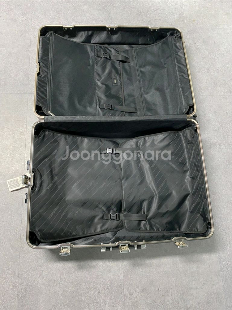 제로 할리버튼 83L 캐리어--5