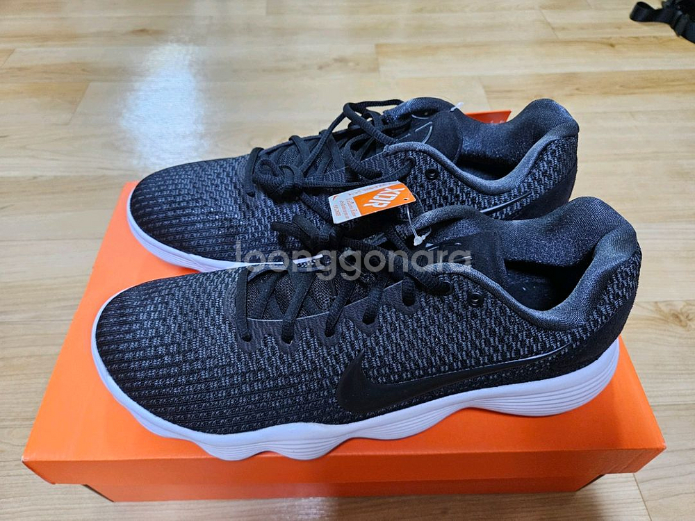 나이키 300mm 새상품--3