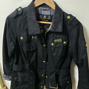 바버 인터네셔널 왁스 자켓 uk12