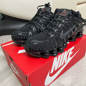 나이키 샥스 tl 블랙 285 새상품