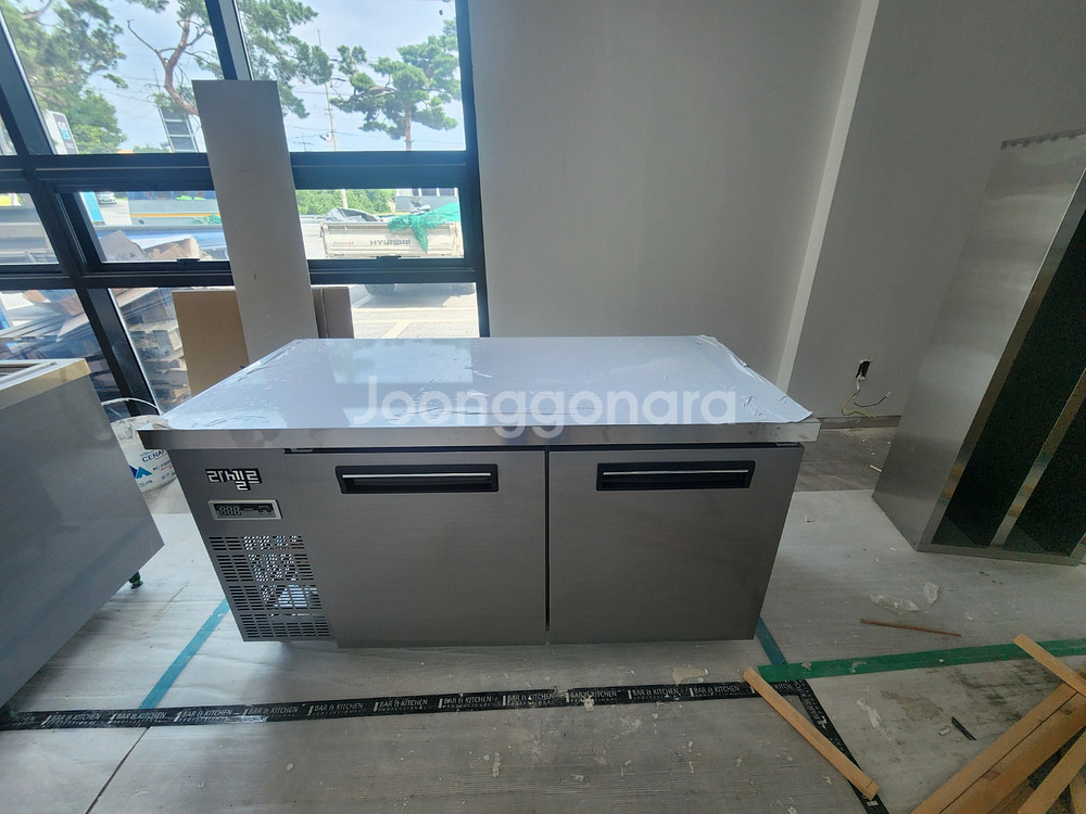 라셀르 직냉식메탈1500냉장테이블 2025년6월출고--1