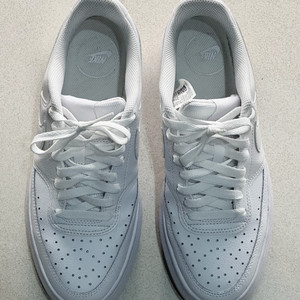 나이키 코트비전 로우 흰색 270mm