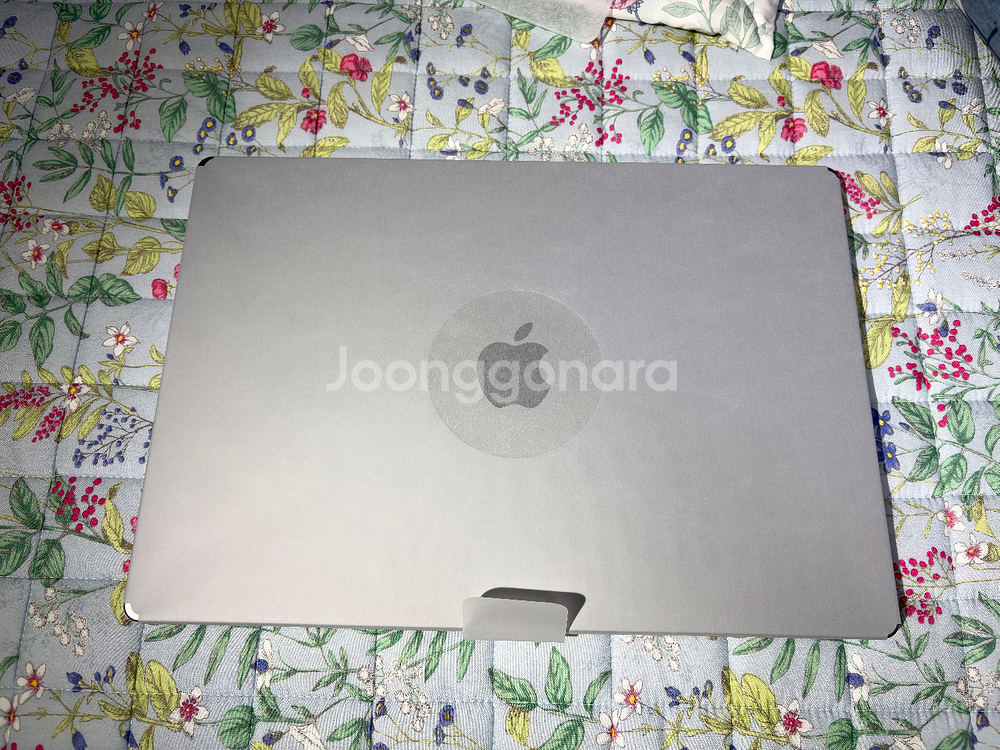 맥북 M1 MAX 16인치 10cpu,32gpu,64g ram,4tb ssd 풀박스--3