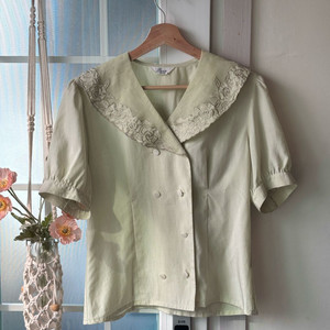 [빈티지] 연두 플로럴 자수 빈티지 블라우스 - 옷장정리