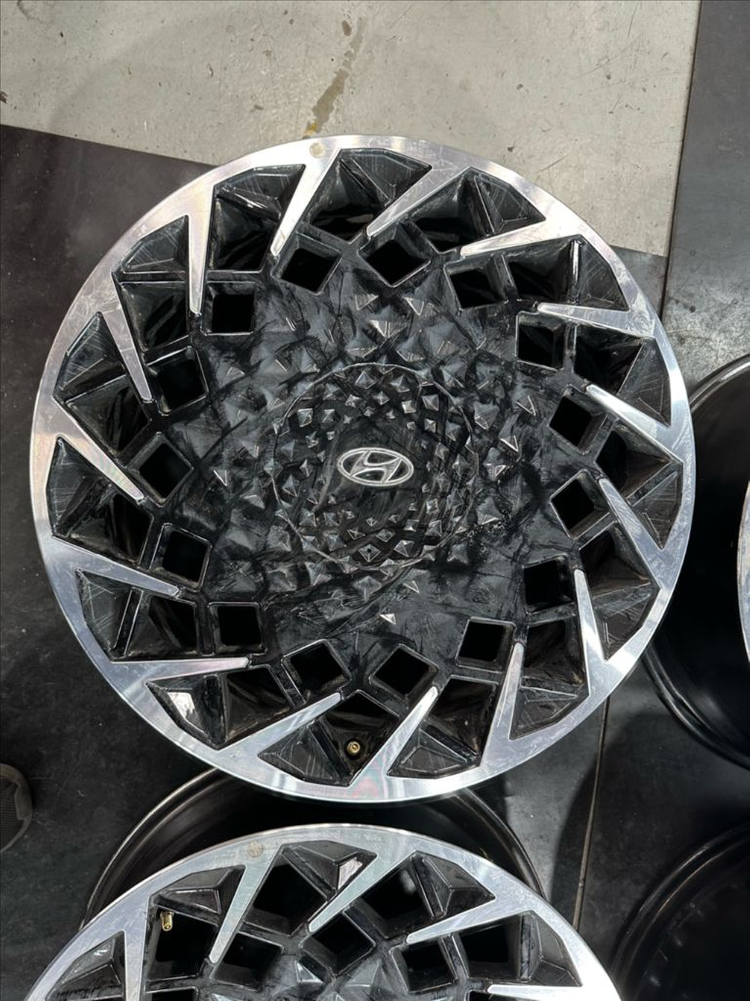 아이오닉 20인치 휠 판매--2