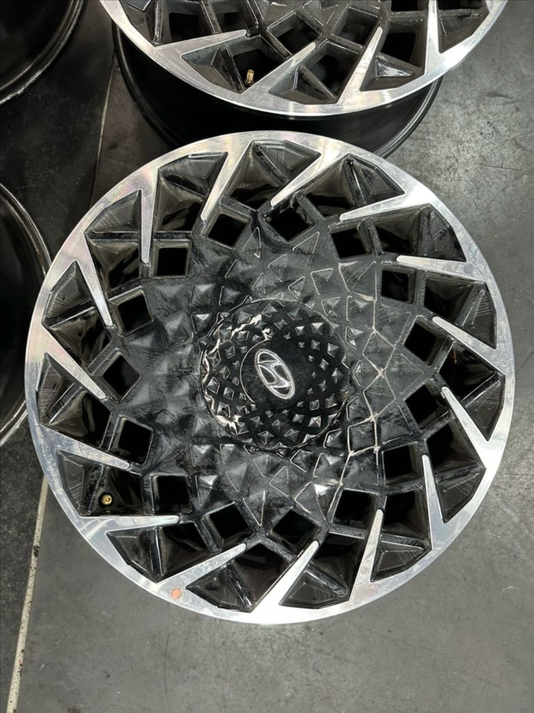 아이오닉 20인치 휠 판매--4