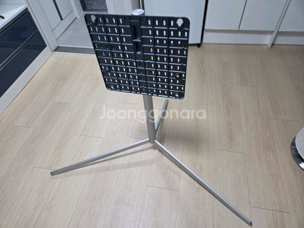 LG 갤러리 OLED 스탠드형 받침대--0