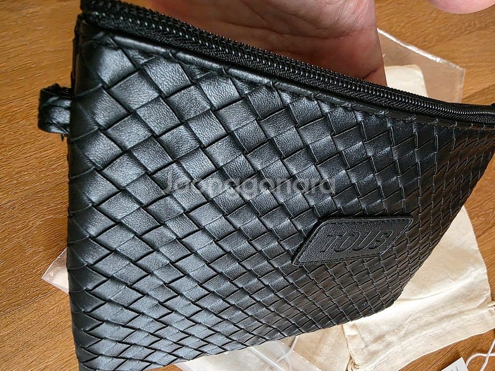 tous 보테가 스타일 블랙 파우치--1