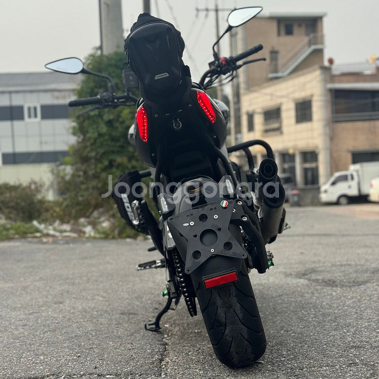 베넬리 502c 22년식 1만6천km 2채널 블랙박스 준튜닝 깔끔한 바이크 판매합니다--3