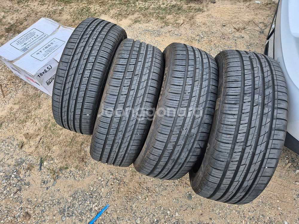 넥센엔페라AU7 215-55R-17--0