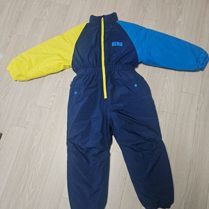 히로 스노우수트, 스키복 130