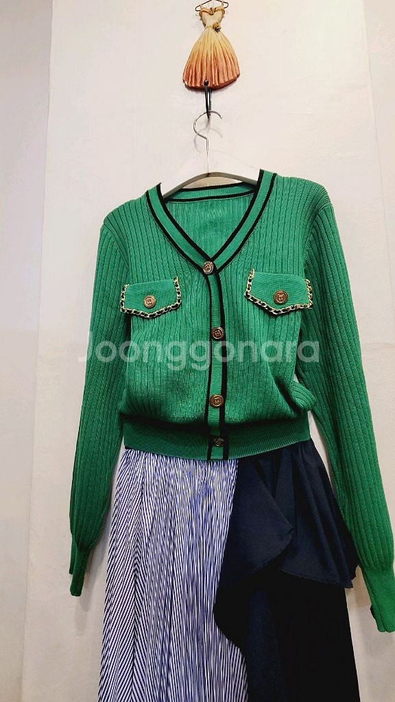 그린 체인 브이넥니트. 지고트 언발스커트--1