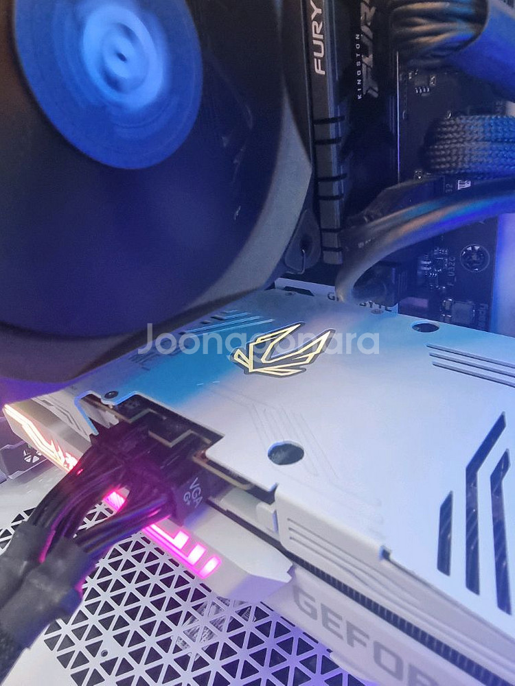 조택 ZOTAC 3080TRINITY트리니티 화이트--1