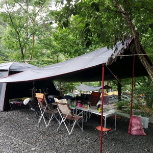 고투 아스트라인+타프+자충매트 2개 세트로 팝니다.