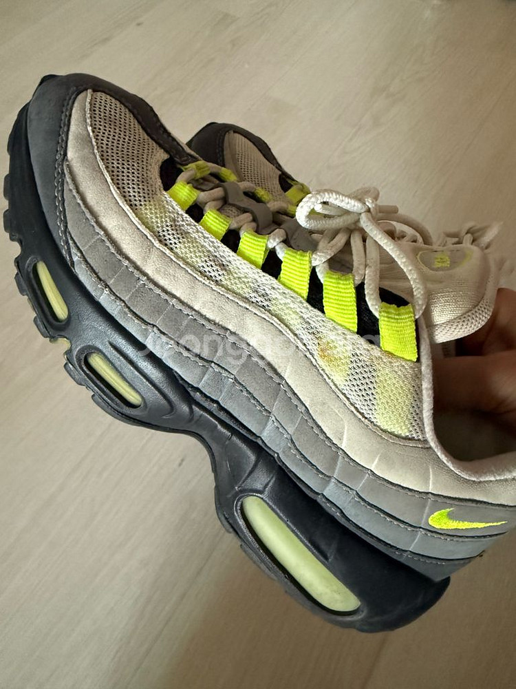 나이키 에어맥스 운동화 245--1