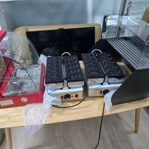 전기붕어빵 5구x2 / 주변 주방기기 포함 전체 판매